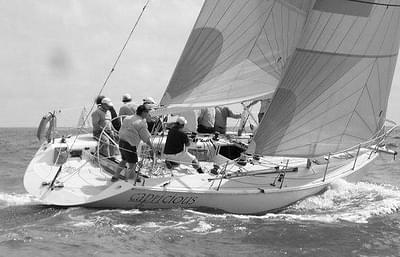 BOATZON | Catalina Capri 37 1992