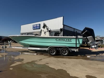 BOATZON | Catalyst 2300 Bay 2023