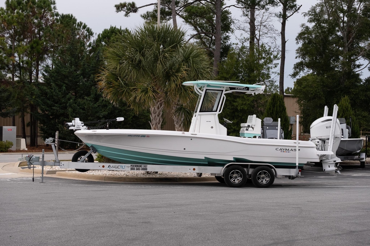 2025 Caymas 26 HB - Sold Boat