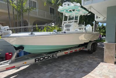 BOATZON | Caymas 281 HB 2023