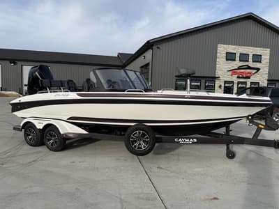 BOATZON | Caymas Boats DV 22 2026