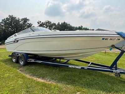 BOATZON | Celebrity 240 Bowrider 1996 BOATZON | Celebrity 240 Bowrider 1996