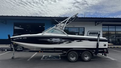 BOATZON | Centurion Avalanche 2005