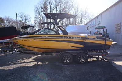 BOATZON | Centurion Enzo SS210 2014