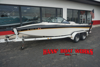 BOATZON | Centurion Falcon Sport 2000