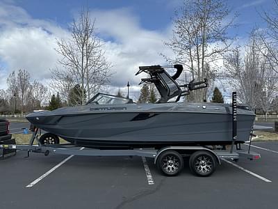 BOATZON | Centurion Fe22 2025