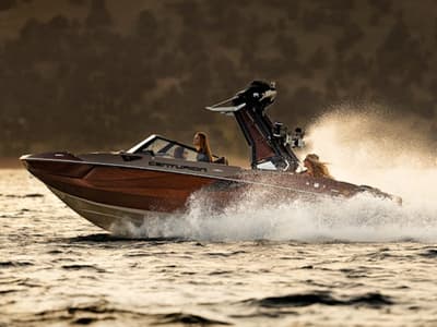 BOATZON | Centurion Fe22 2026 BOATZON | Centurion Fe22 2026