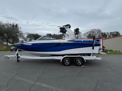 BOATZON | Centurion FI 23 2022 BOATZON | Centurion FI 23 2022