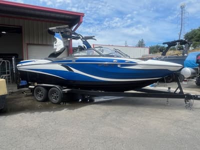 BOATZON | Centurion Fi23 2019