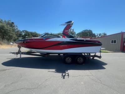 BOATZON | Centurion Fi23 2020