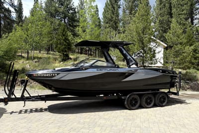 BOATZON | Centurion Fi25 2023