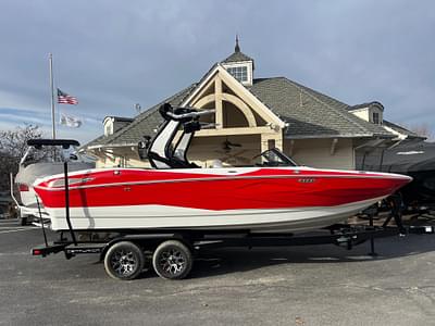 BOATZON | Centurion NV233 2025