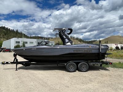 BOATZON | Centurion Nv243 2026 BOATZON | Centurion Nv243 2026