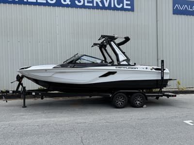 BOATZON | Centurion Ri 230 2026