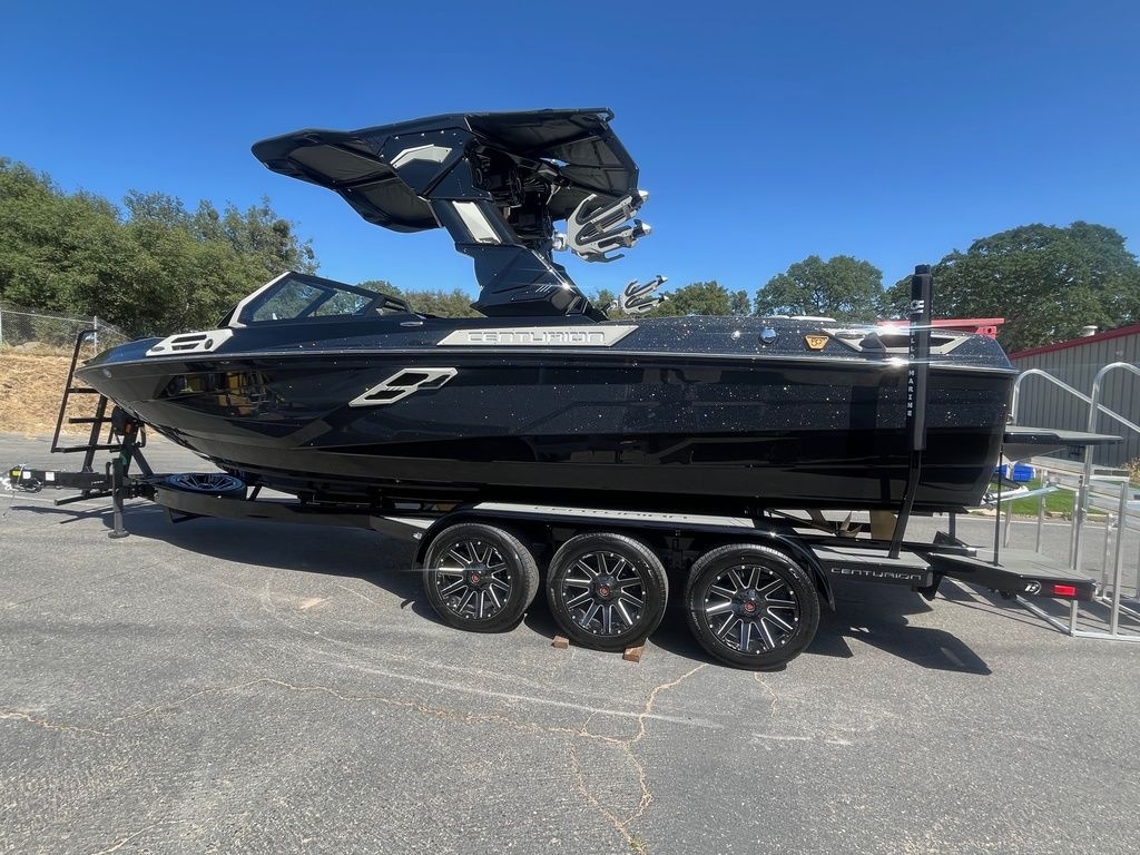 2026 Centurion RI 245 - Sold Boat