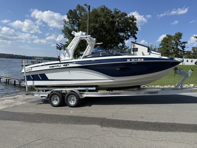 BOATZON | Centurion Ri237 2019