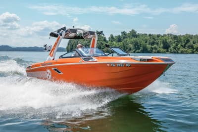 BOATZON | Centurion Ri245 2022