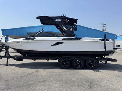 BOATZON | Centurion Ri245 2025 BOATZON | Centurion Ri245 2025