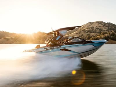 BOATZON | Centurion Ri245 2026