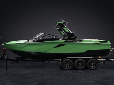BOATZON | Centurion Ri245 2026