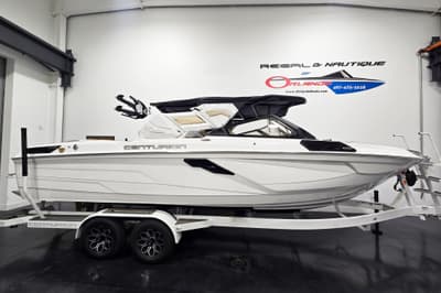 BOATZON | Centurion Ri245 2026