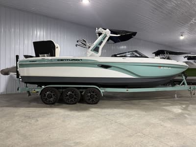 BOATZON | Centurion Ri257 2020