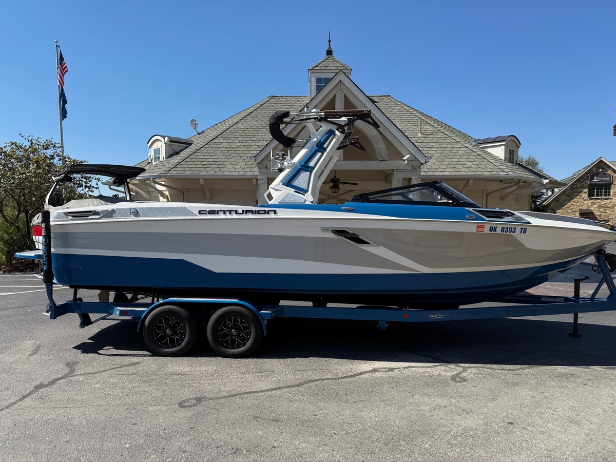 2023 Centurion Ri265 - Sold Boat