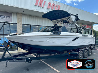 BOATZON | Centurion Ri265 2025