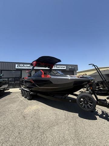 BOATZON | Centurion Ri265 2025