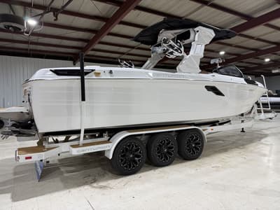 BOATZON | Centurion Ri265 by Correct Craft 2026