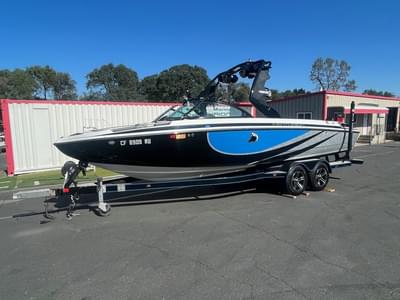 BOATZON | Centurion Enzo SV233 2015