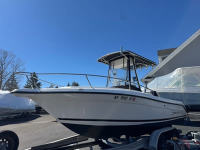 BOATZON | Century 2001 Center Console 2000