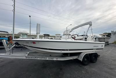 BOATZON | Century 2101 Bay Boat 2001