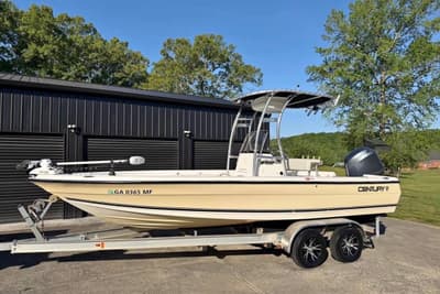 BOATZON | Century 2102 Inshore 2007