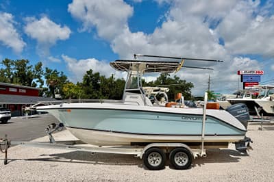 BOATZON | Century 2200 Center Console 2004