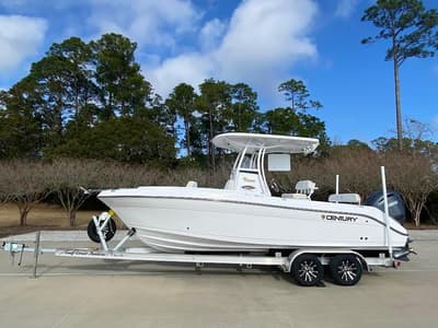 BOATZON | Century 2301 Center Console 2024