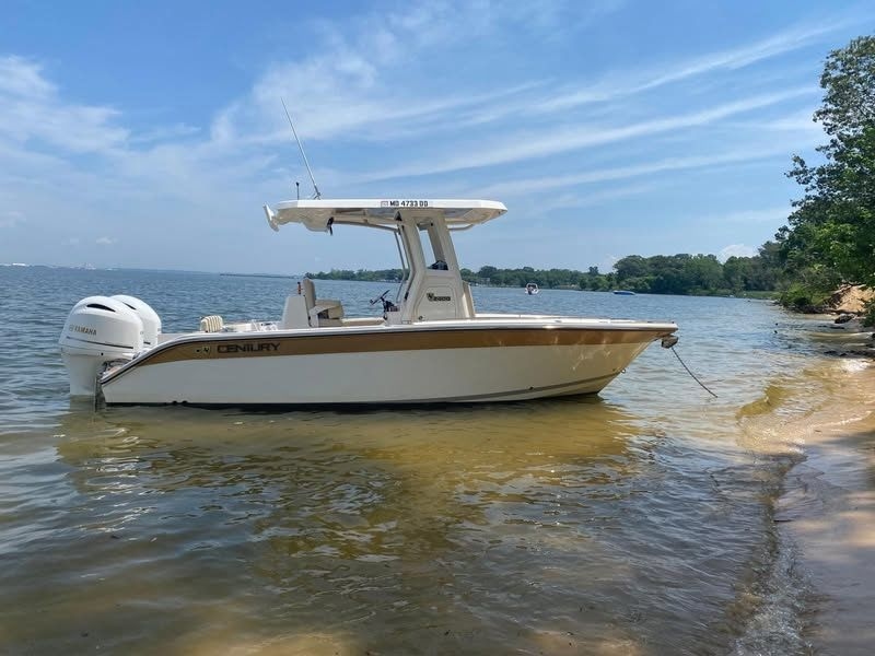 2021 Century 2400 - Sold Boat