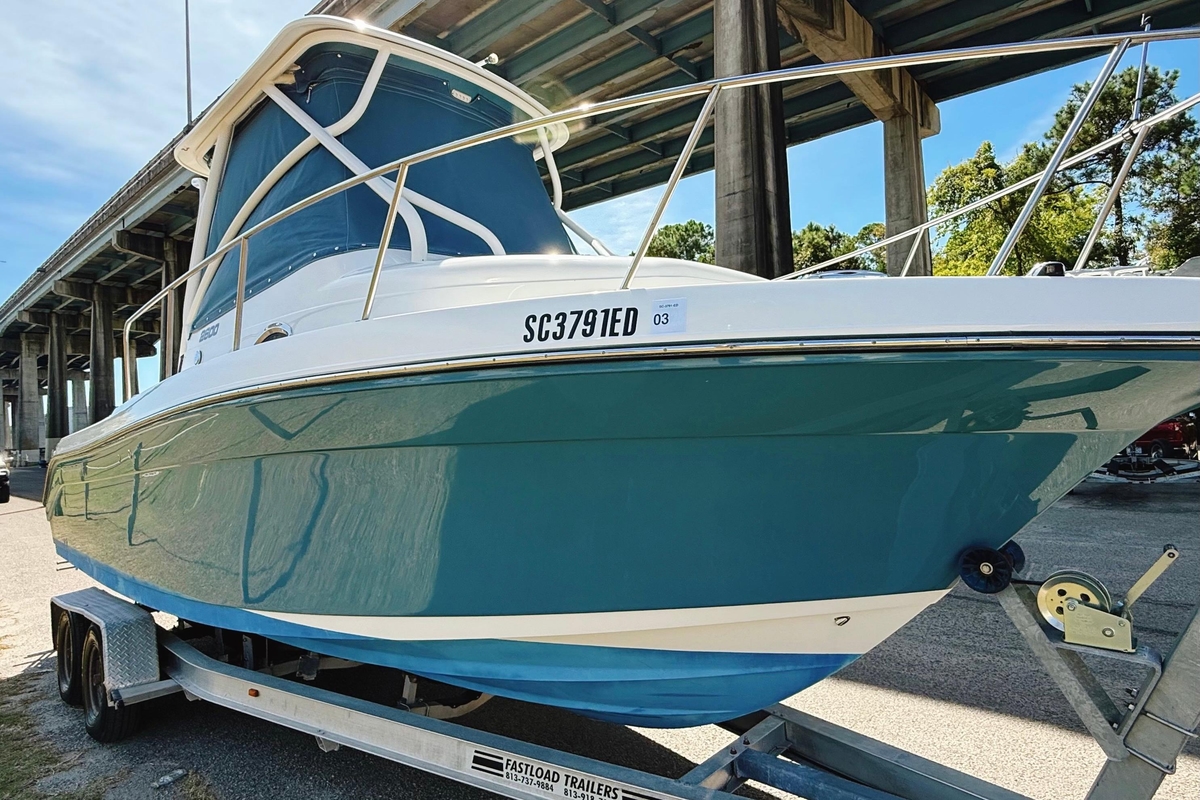 2016 Century 2600 WalkAround - Sold Boat