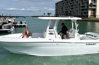 BOATZON | Century 2900 Center Console 2022