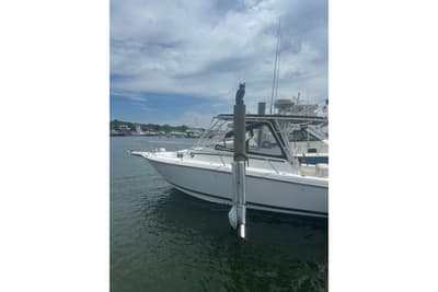 BOATZON | Century 3200 Center Console 2000