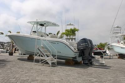 BOATZON | Century 3200 Center Console 2015