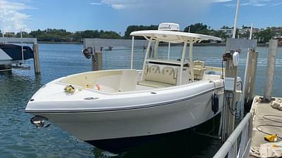 BOATZON | Century 3200 Center Console 2020