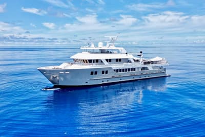 BOATZON | CG Boat Works Explorer 2011