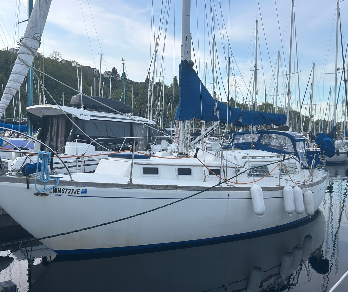 1973 Challenger Cruiser - Sold Boat