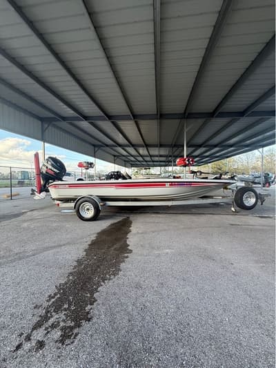 BOATZON | Champion 202 DC BASS  BAY 1998