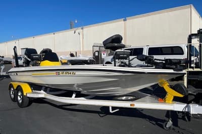 BOATZON | Champion 210 Elite 2006