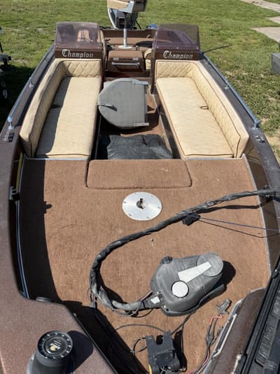 BOATZON | Champion Super V Fish  Ski 1984