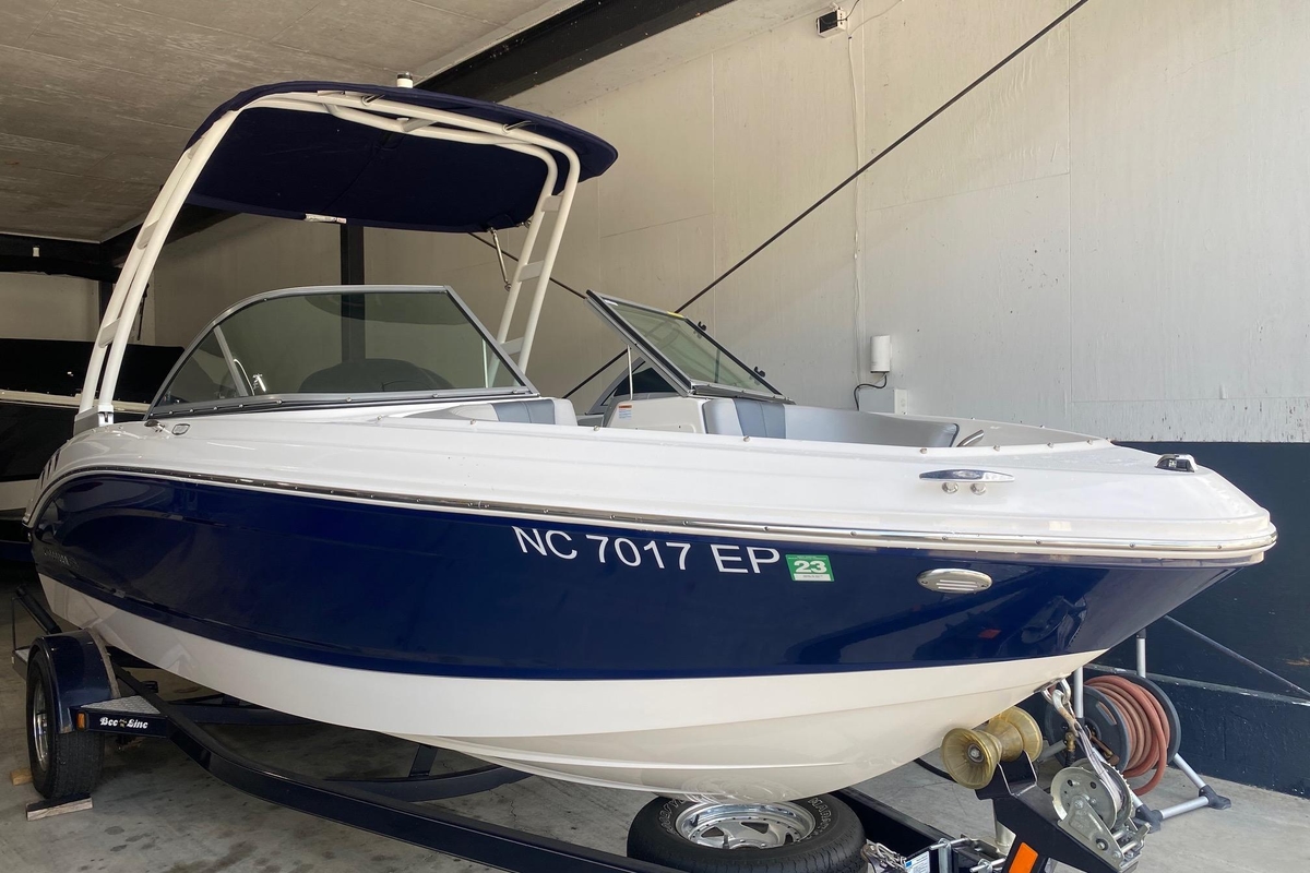 2020 Chaparral 19 SSi - Sold Boat