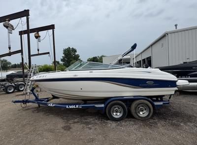 BOATZON | Chaparral 204 SSI 2006