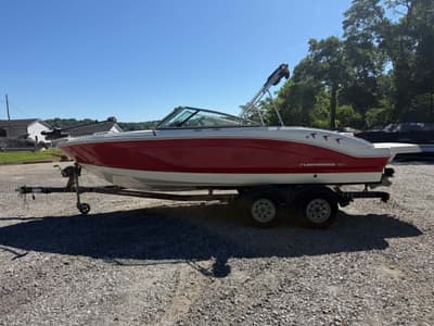 BOATZON | Chaparral 21 Deluxe Fish and Ski SSI 2020